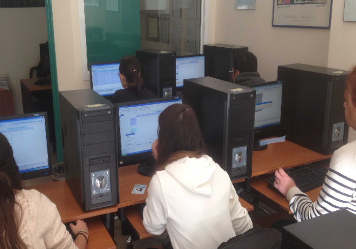 Πρακτική εξάσκηση τμήματος TEST4U για τους μαθητές του Computers L@b Παπαγιαννόπουλος για το ECDL στη Λάρισα.